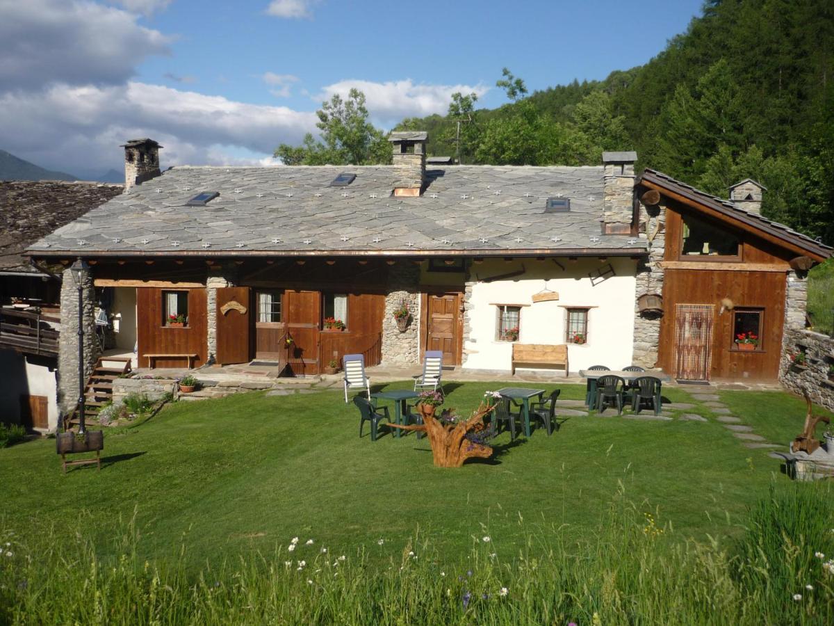 Les Chevreuils Apartment Arvier Exterior photo