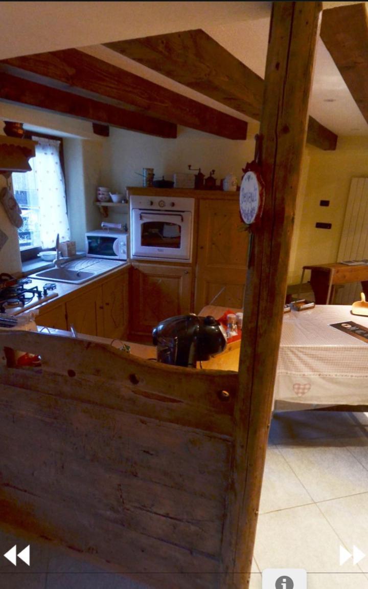 Les Chevreuils Apartment Arvier Room photo